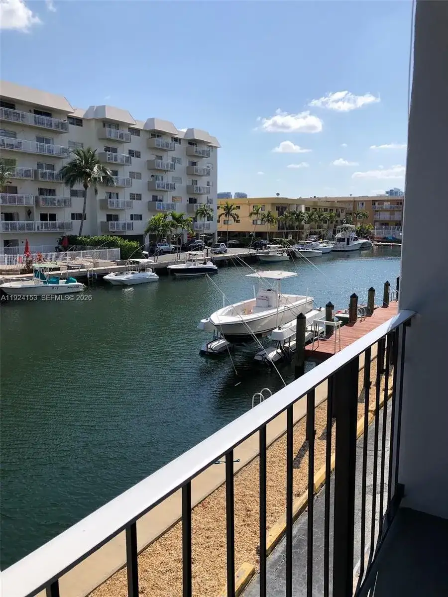 3642 NE 171st St # 203, North Miami Beach FL 33160 photo 4
