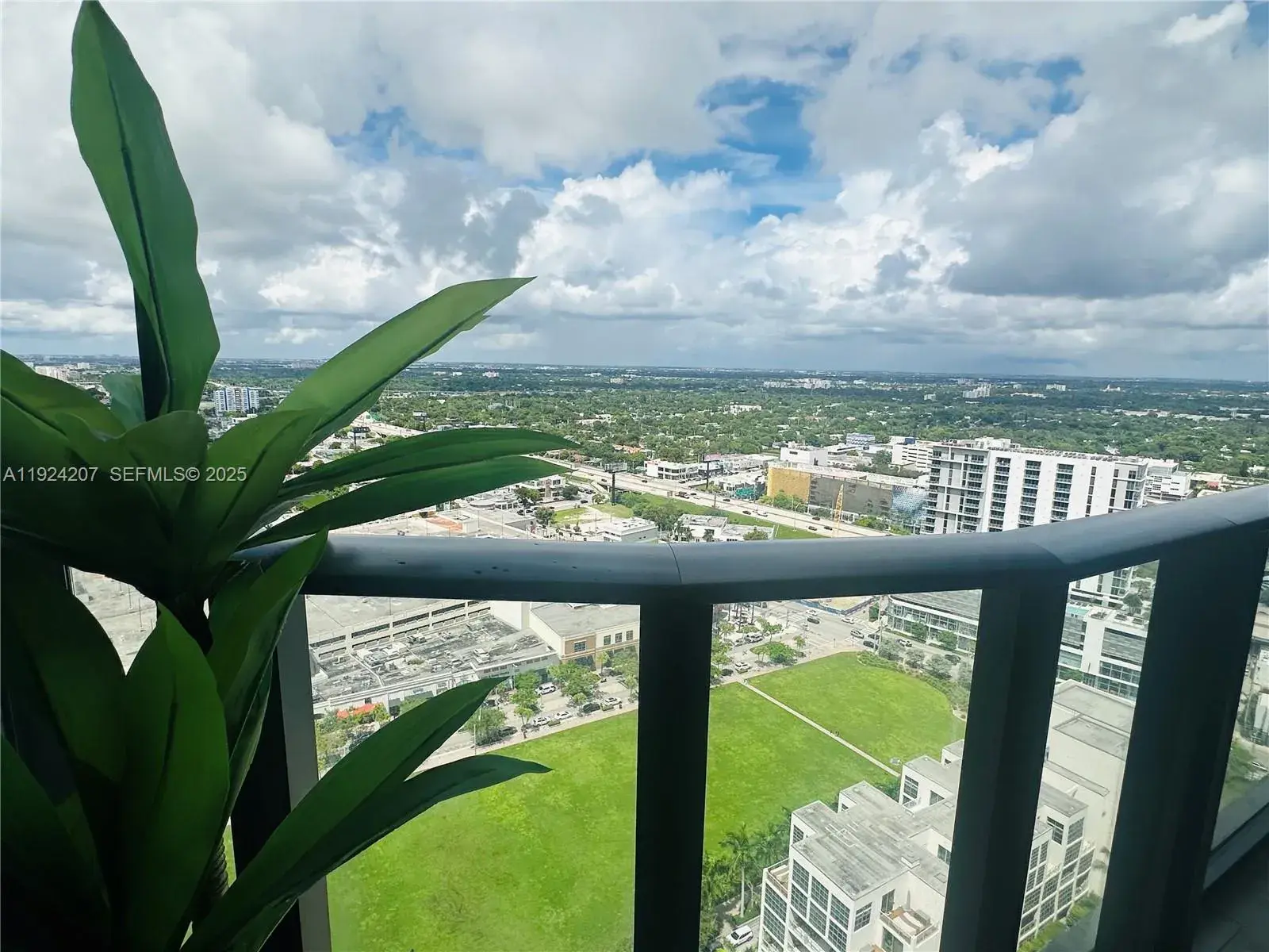 121 NE 34th St # 3014, Miami FL 33137