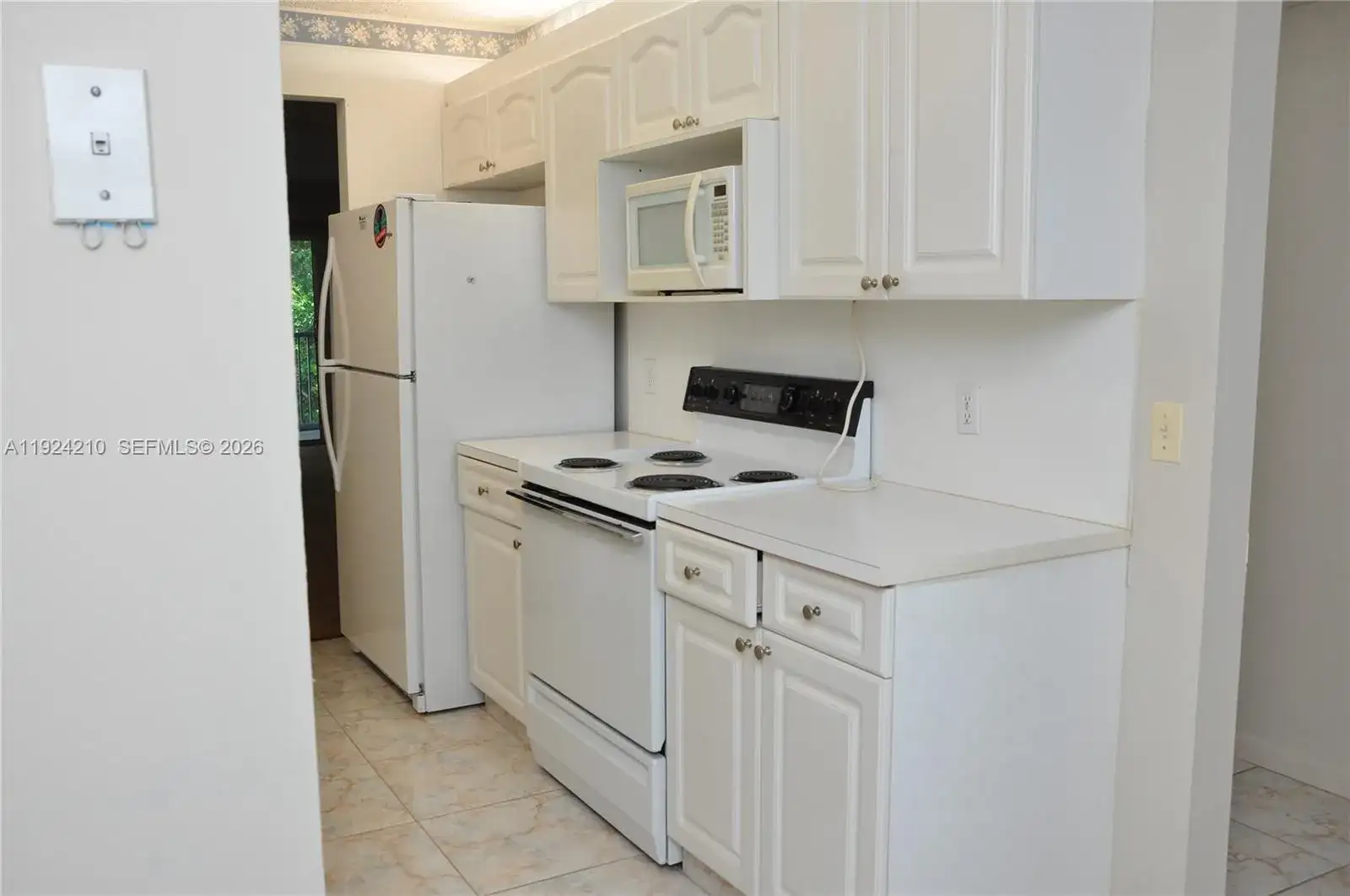 13000 SW 15th Ct # 411U, Pembroke Pines FL 33027 photo 5