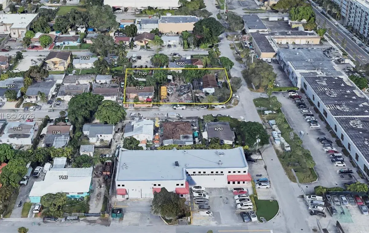 4220 SW 71st Ave, Miami FL 33155