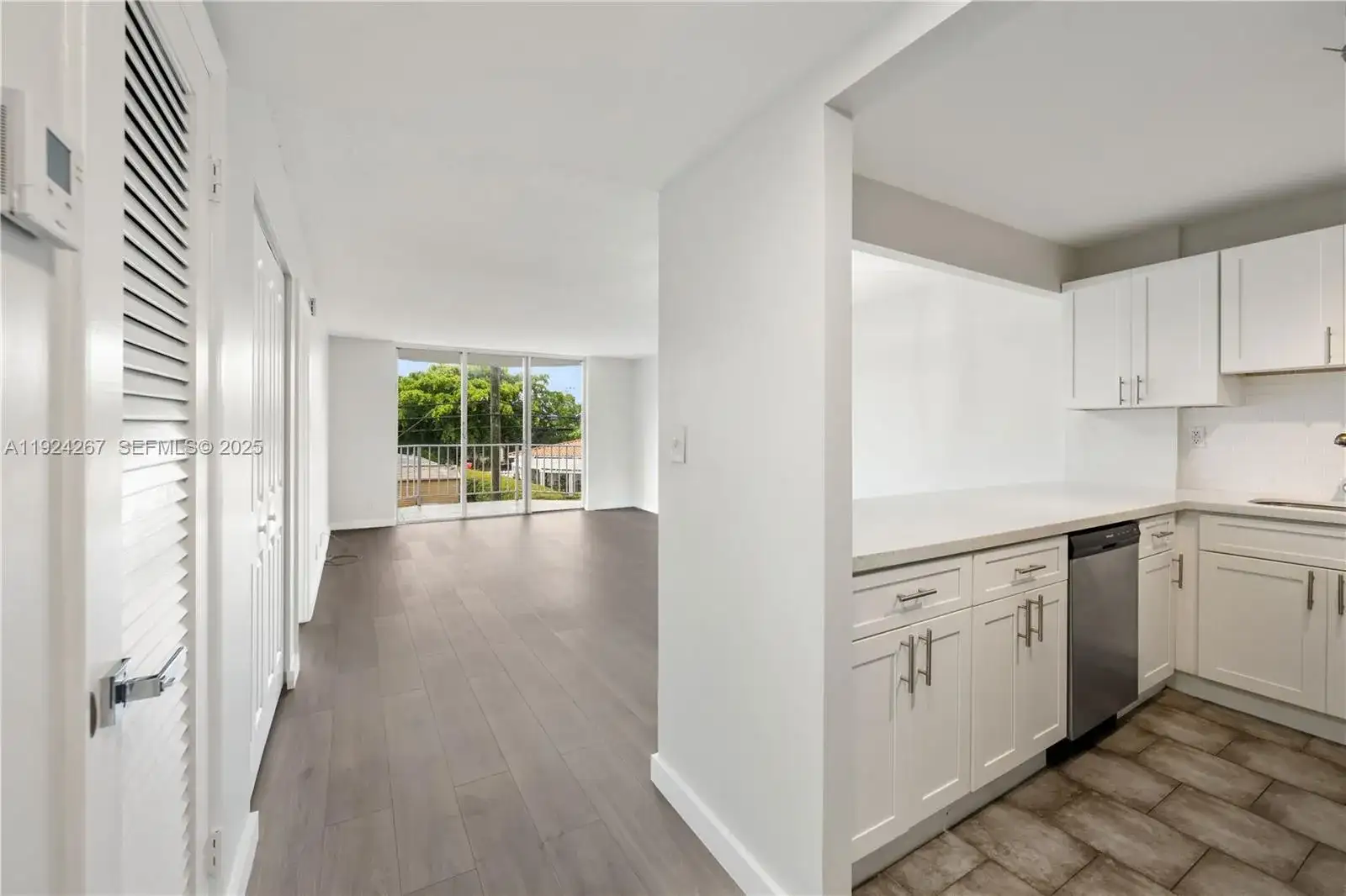16740 NE 9th Ave # 203, North Miami Beach FL 33162 photo 2