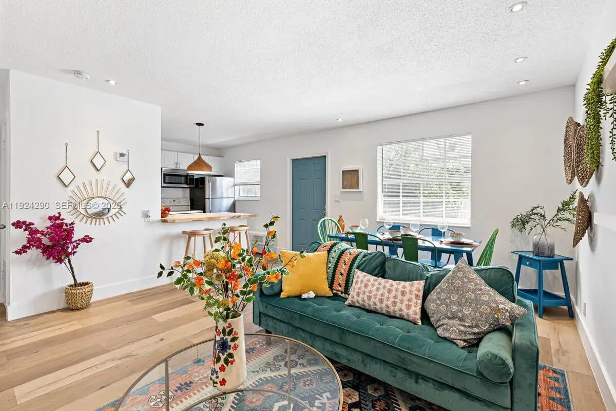 811 Tequesta St # 2, Fort Lauderdale FL 33312