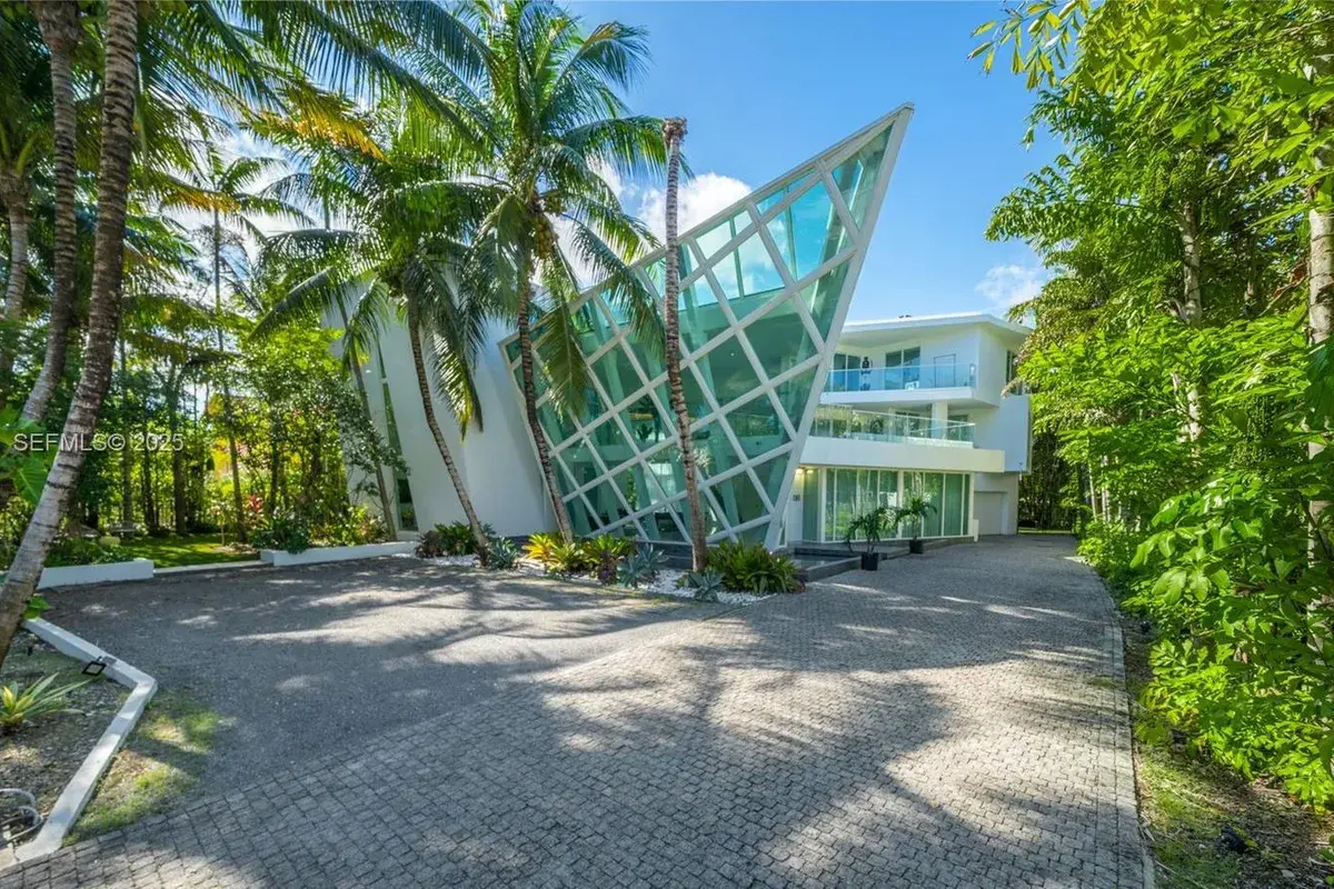 480 Ocean Blvd, Golden Beach FL 33160