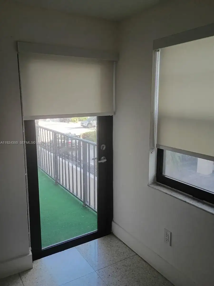 6424 Collins Ave # 204, Miami Beach FL 33141 photo 3