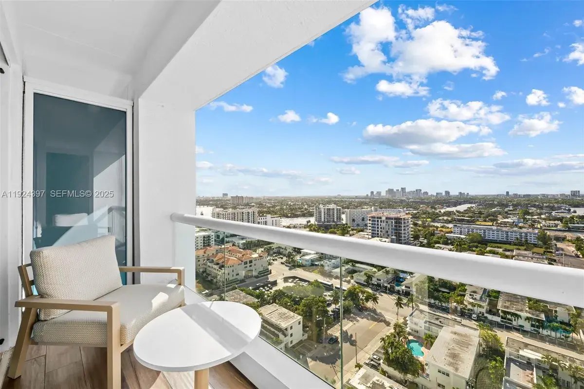 551 N Fort Lauderdale Beach Blvd # R1904, Fort Lauderdale FL 33304