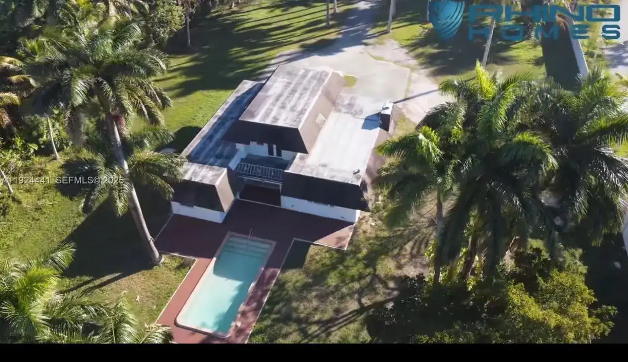 901 SW 121 AVE, Davie FL 33325 photo 3