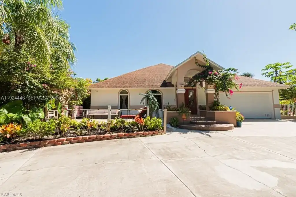 740 31ST ST SW, Naples FL 34117
