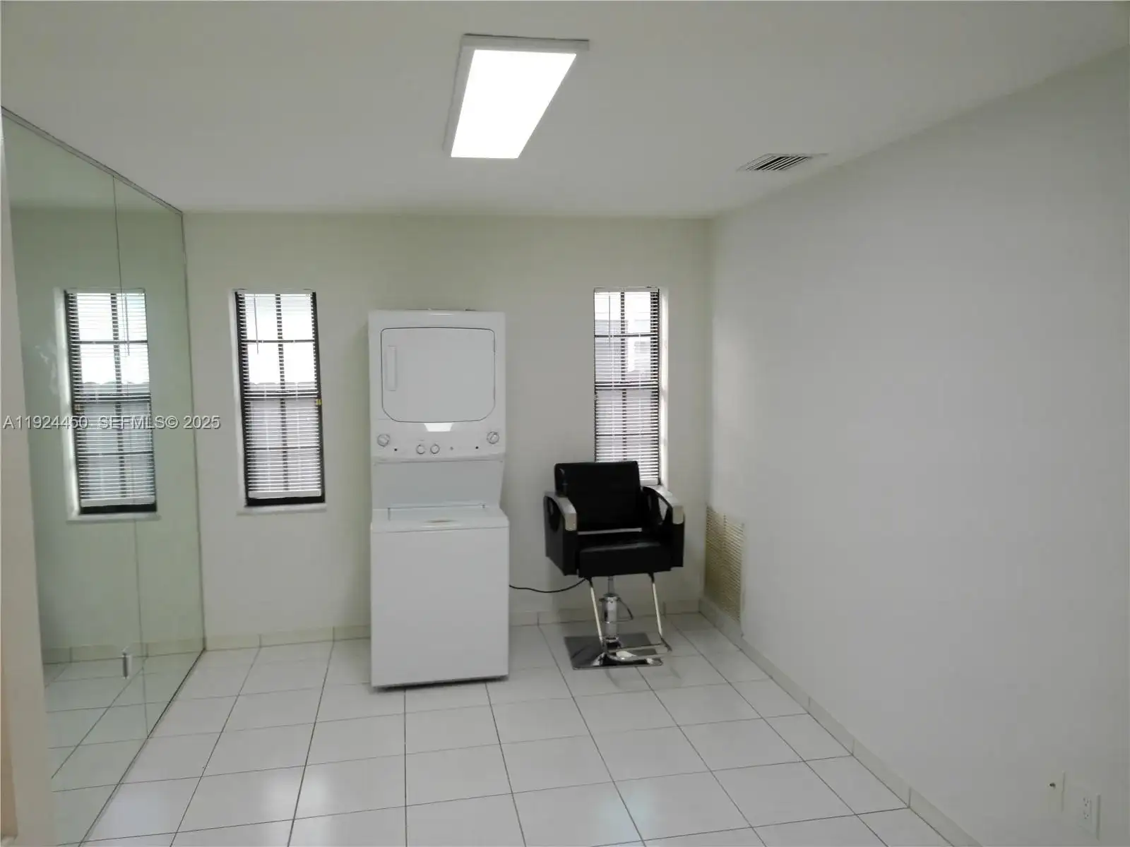 10812 SW 33rd St, Miami FL 33165 photo 2