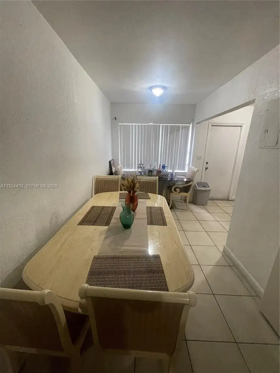 4852 NW 9th dr # 4852, Plantation FL 33317 photo 4