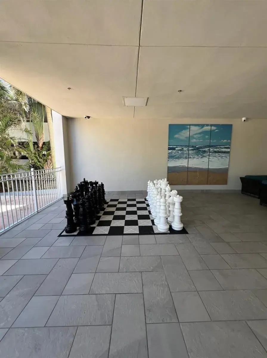 19380 Collins Ave # 1402, Sunny Isles Beach FL 33160
