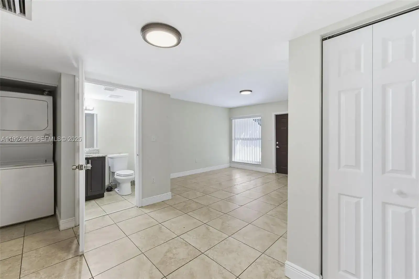 1977 NW 5th Pl # 408, Miami FL 33136 photo 4