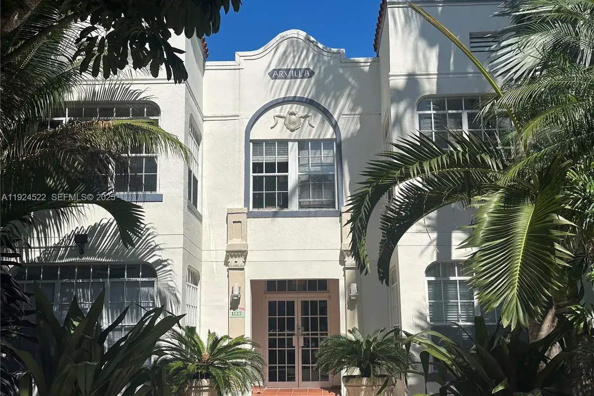 1127 Euclid Ave # 203, Miami Beach FL 33139