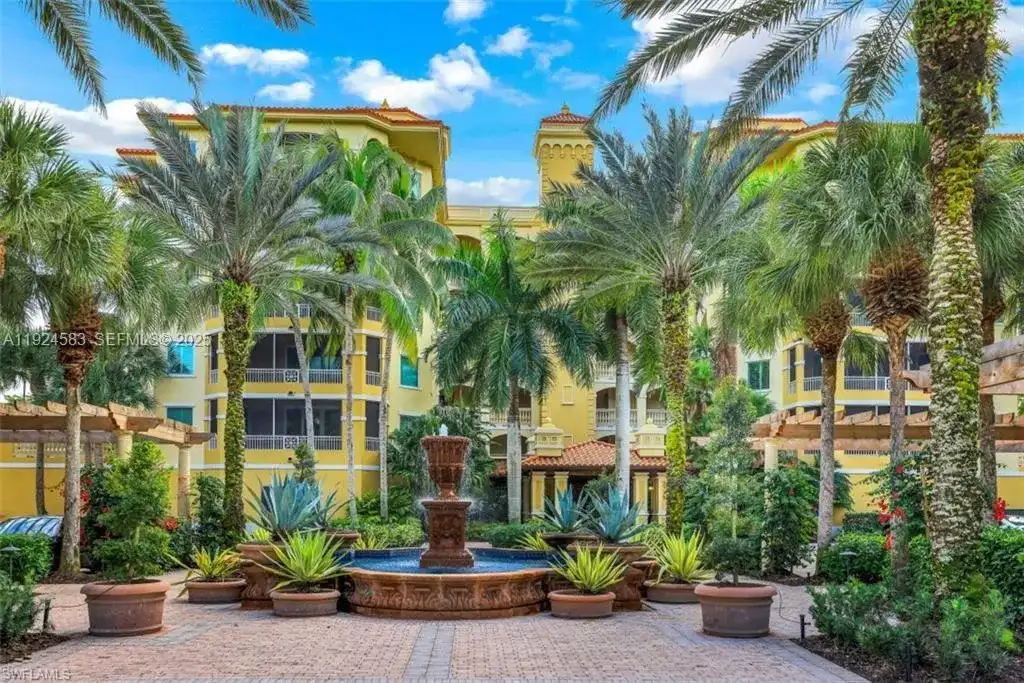 2738 Tiburon # B406, Naples FL 34109