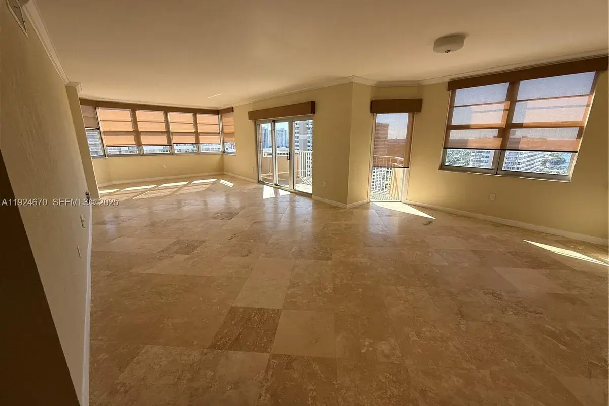1950 S Ocean Dr # 20E, Hallandale Beach FL 33009