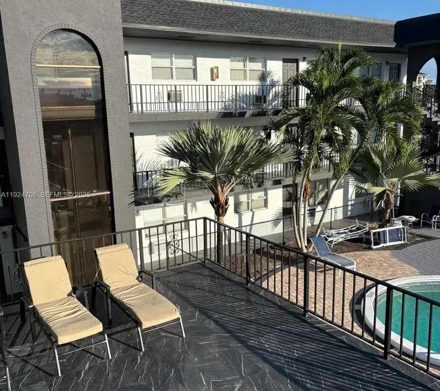 1100 NE 9th Ave # 203, Fort Lauderdale FL 3240
