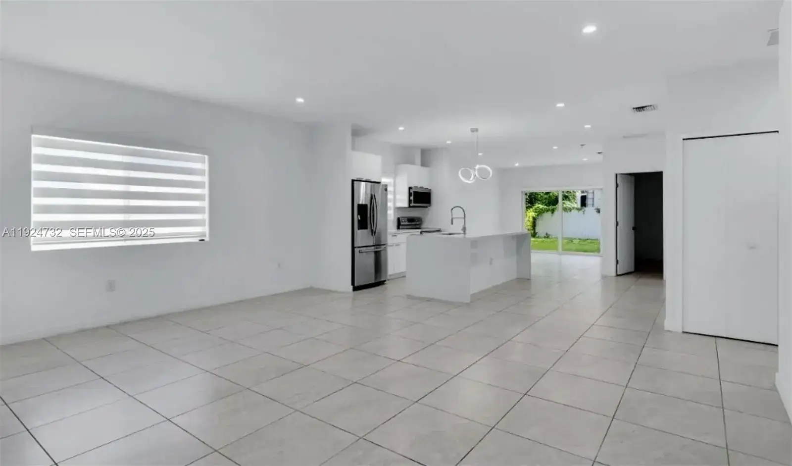 23061 SW 124th Ave, Miami FL 33170 photo 2