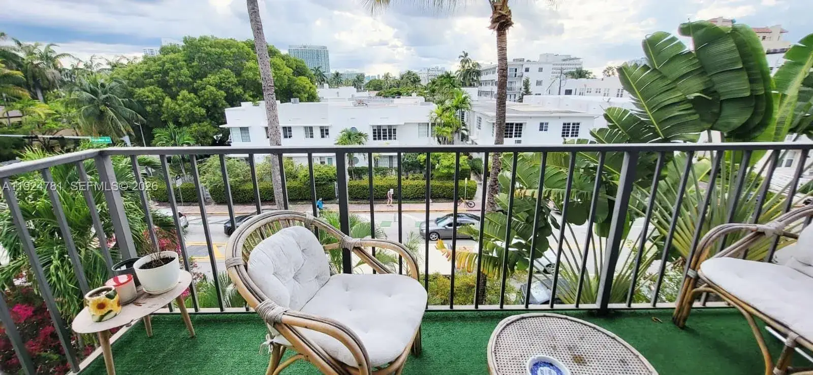 2 bedroom 2 bath Residential for sale at 1605 Meridian Ave # 401, Miami Beach FL 33139