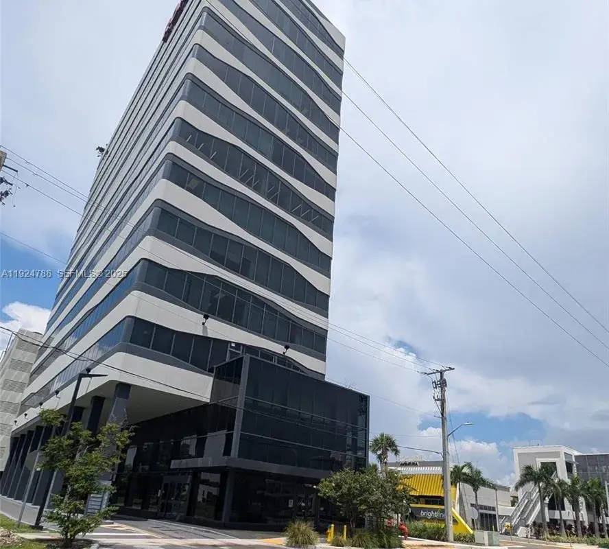 19790 W Dixie Hwy # 1002, Aventura FL 33180