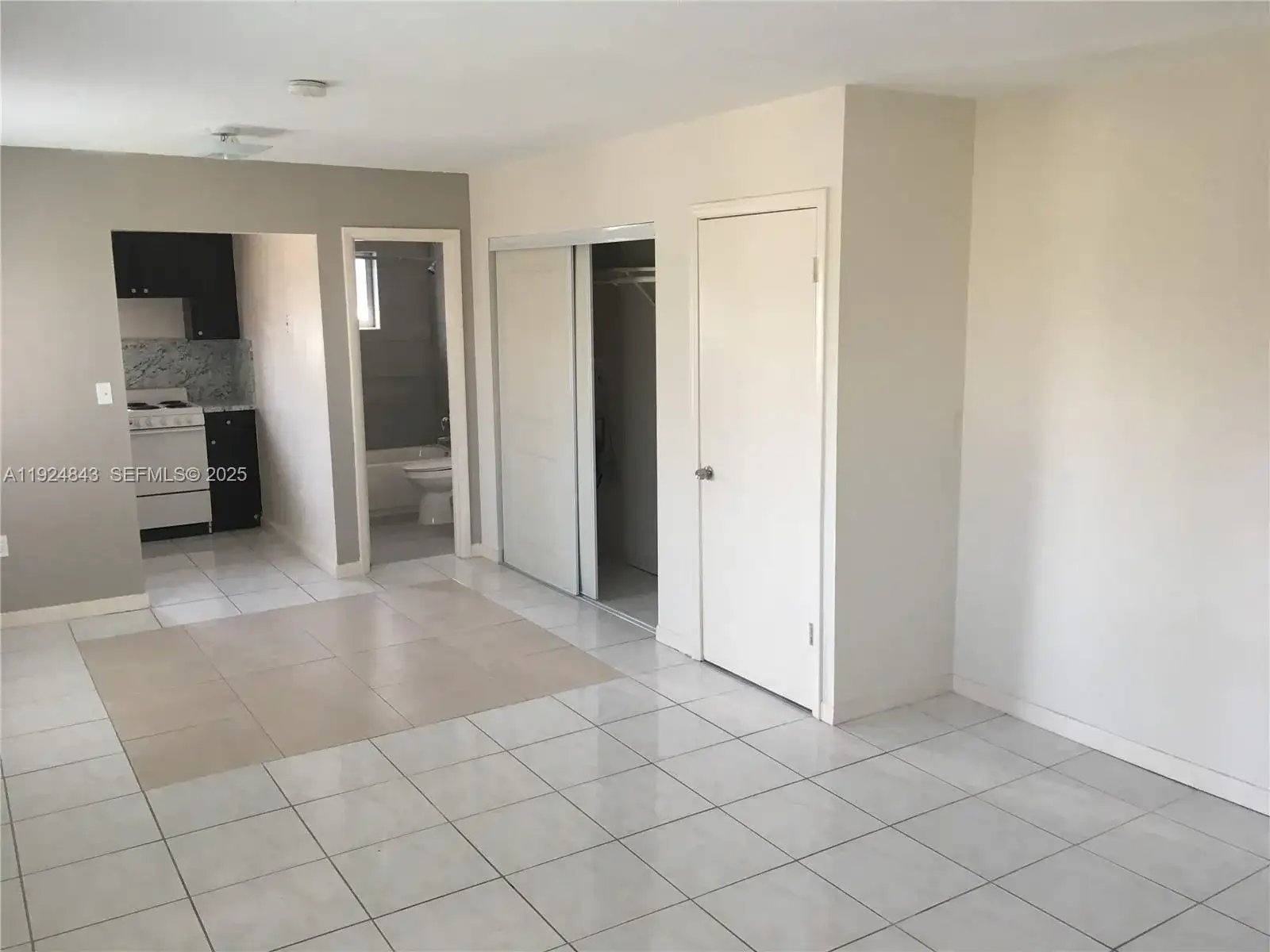 960 Biarritz Dr # 0, Miami Beach FL 33141 photo 4