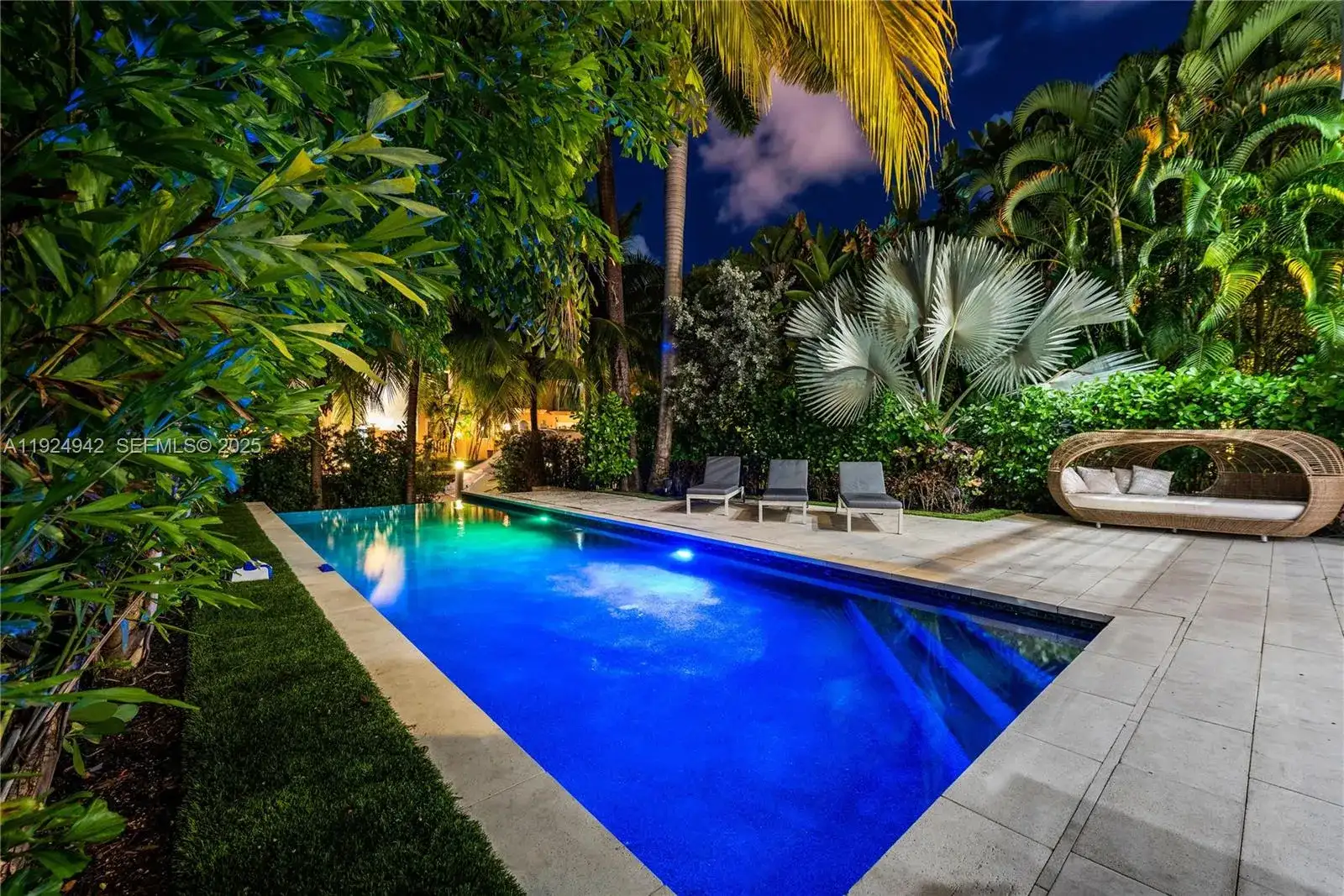 310 SE 11th Ave, Fort Lauderdale FL 33301 photo 3