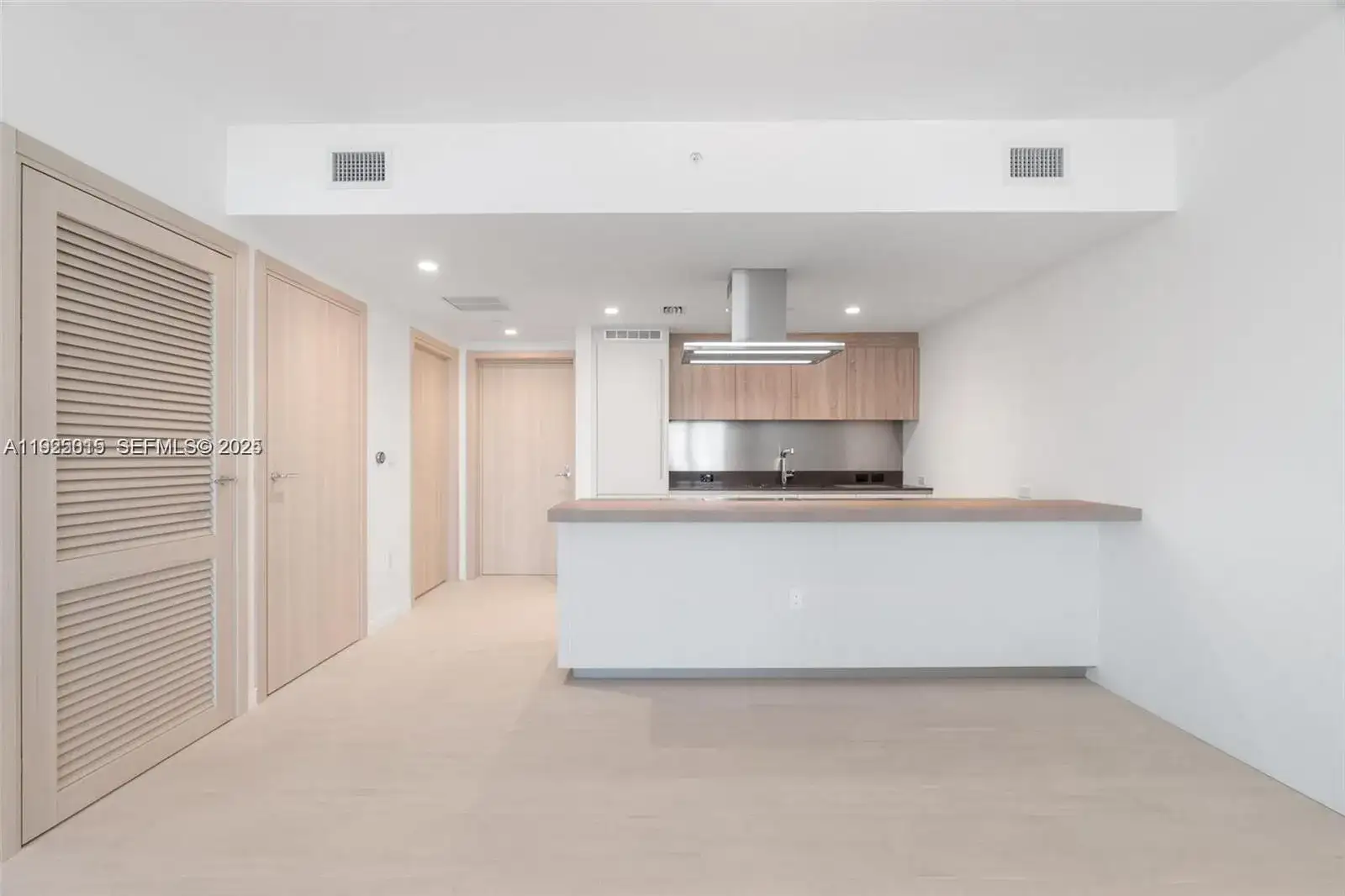 1000 Brickell Plz # 3310, Miami FL 33131 photo 5