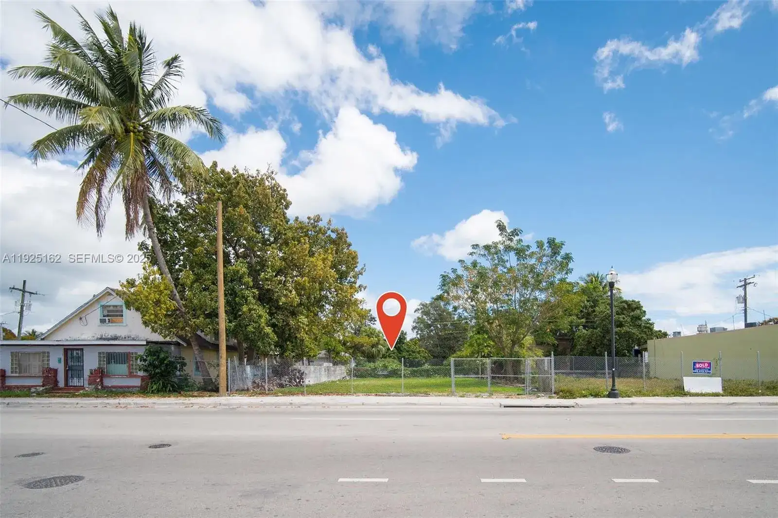 7635 NE 2nd Ave, Miami FL 33138 photo 2