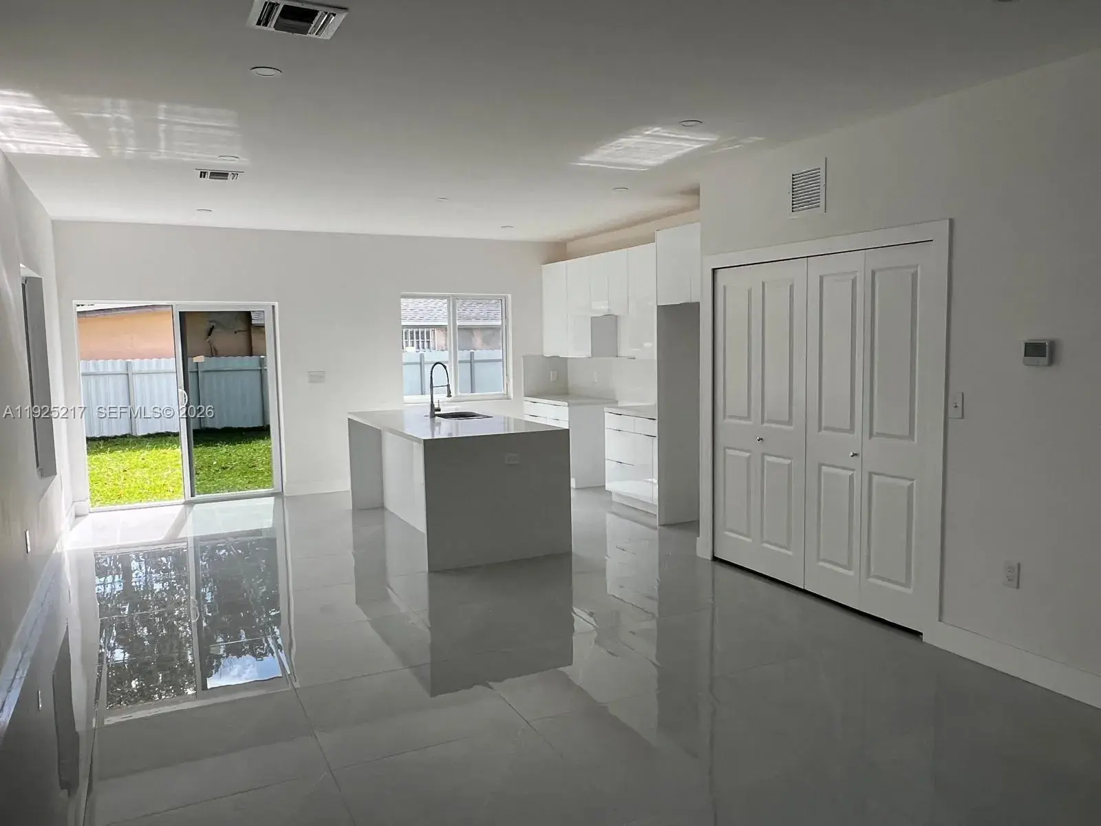 746 NW 112th St, Miami FL 33168 photo 4