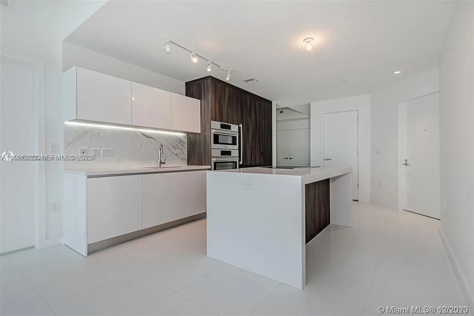 851 NE 1st Ave # 1608, Miami FL 33132