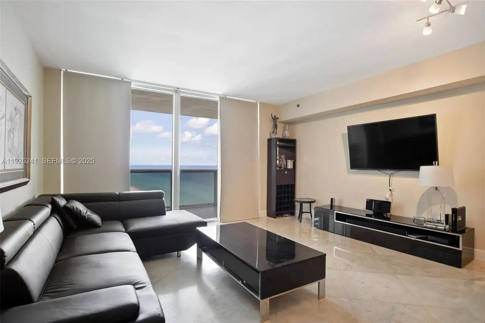 1830 S Ocean Dr # 2212, Hallandale Beach FL 33009 photo 2