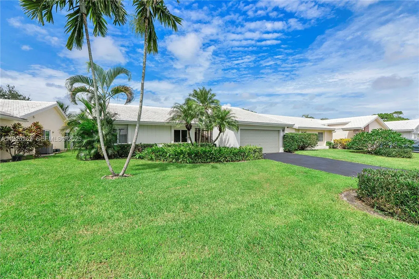 5667 N Cameo Dr N, Boca Raton FL 33433