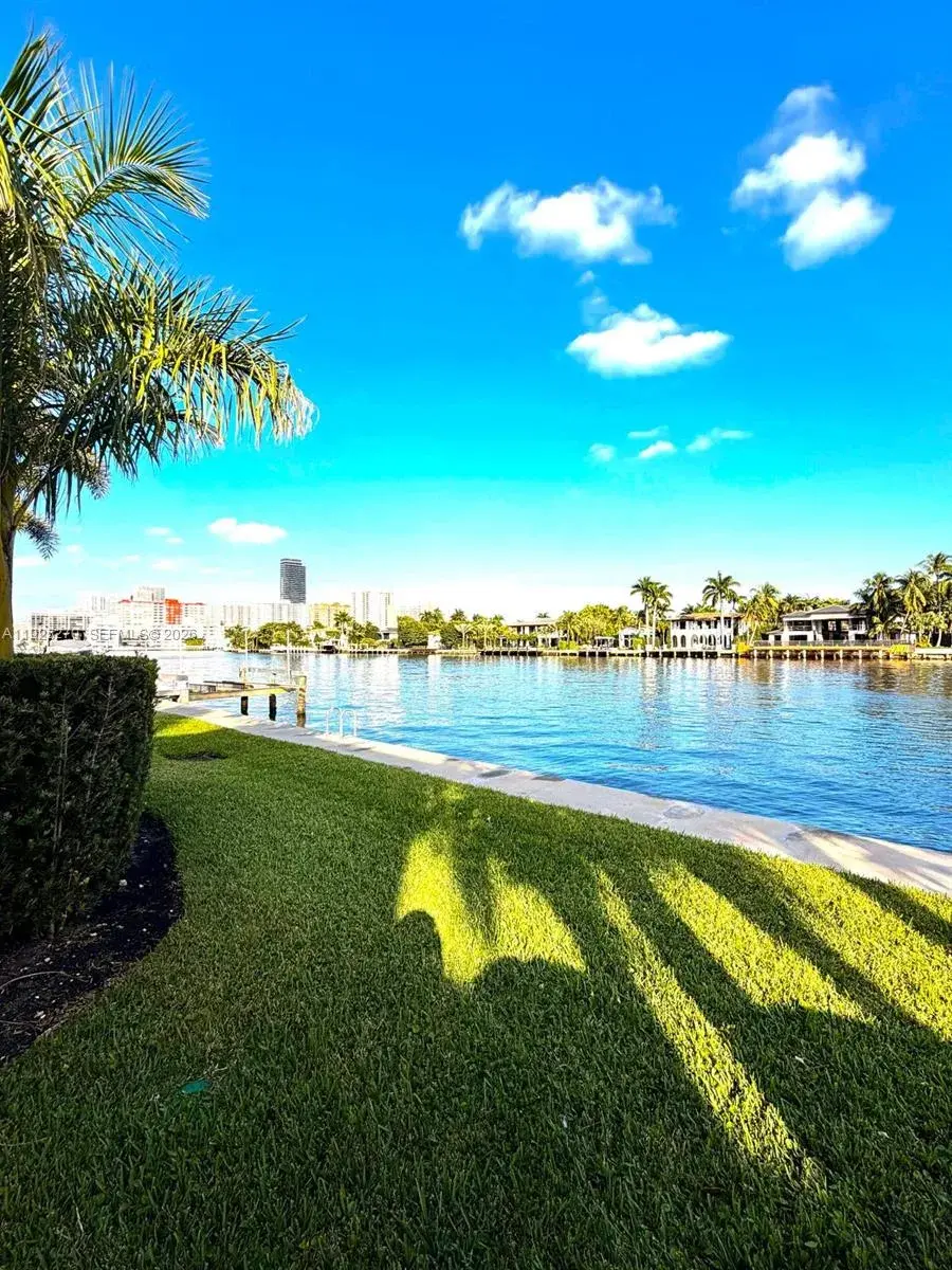 21025 NE 38th Ave # 81, Aventura FL 33180