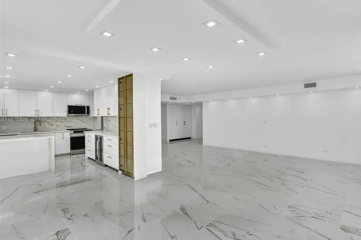 230 174th St # 712, Sunny Isles Beach FL 33160