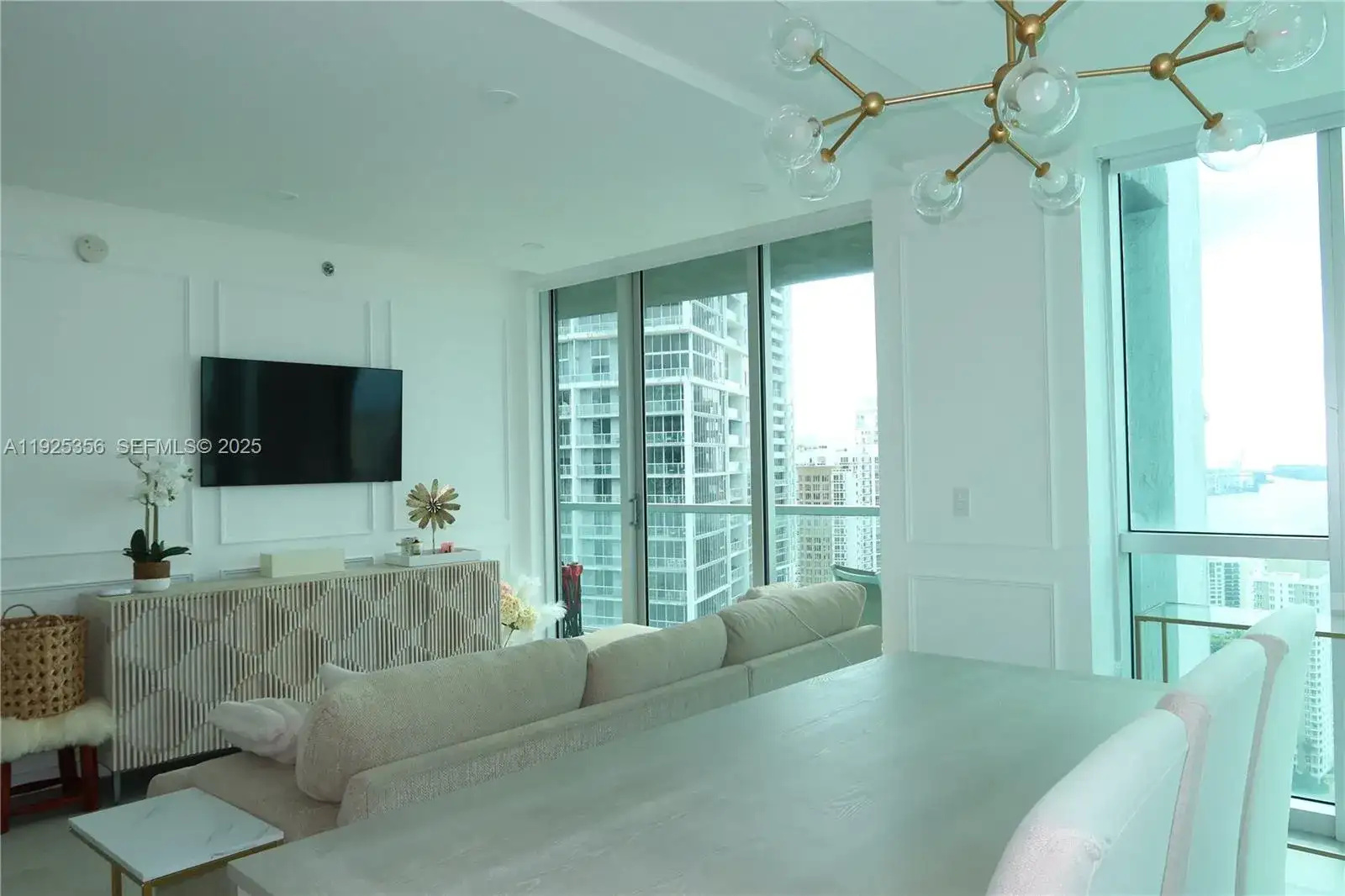 500 Brickell Ave # 3902, Miami FL 33131 photo 3