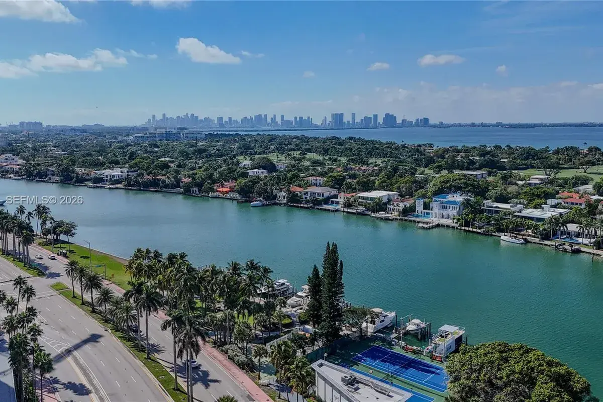 5445 Collins Ave # 1504, Miami Beach FL 33140