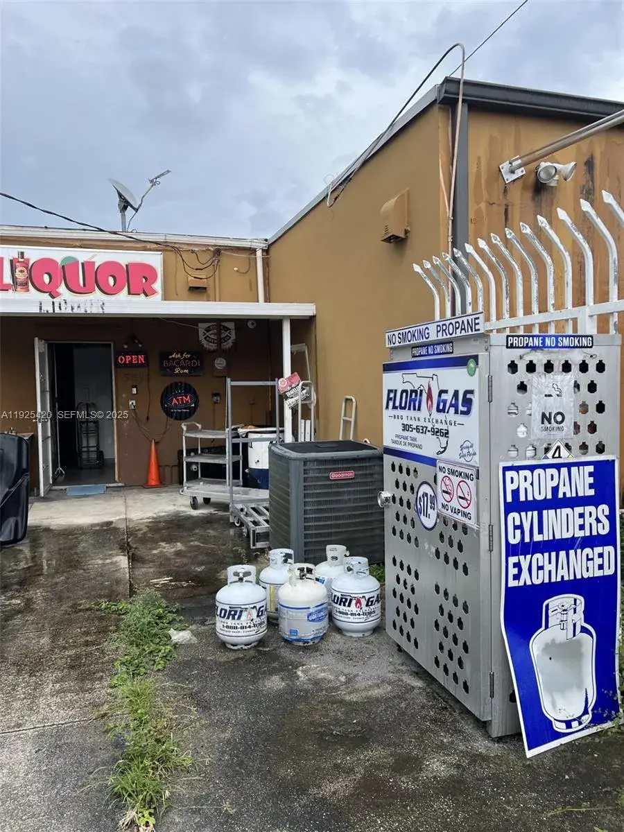 5030 W 12th Ave, Hialeah FL 33012