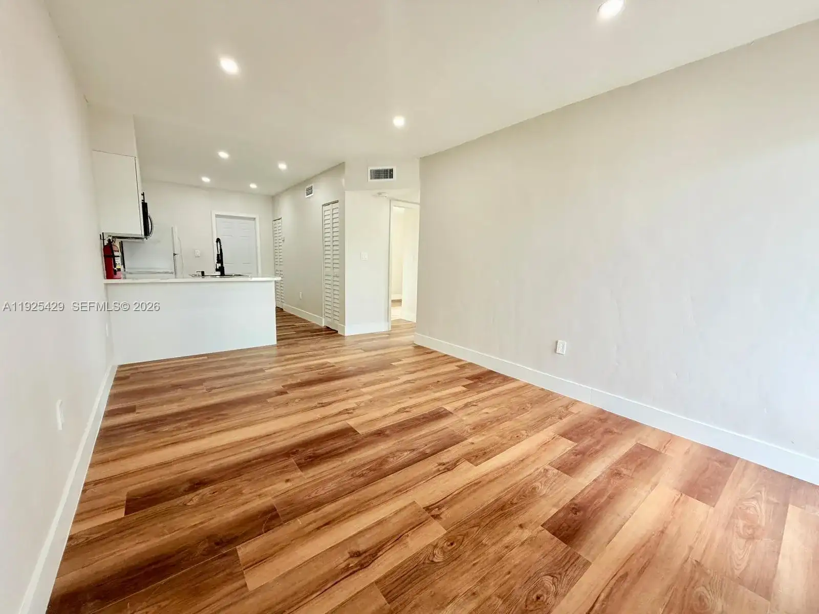 4801 NW 33rd Ave # 1, Miami FL 33142 photo 2
