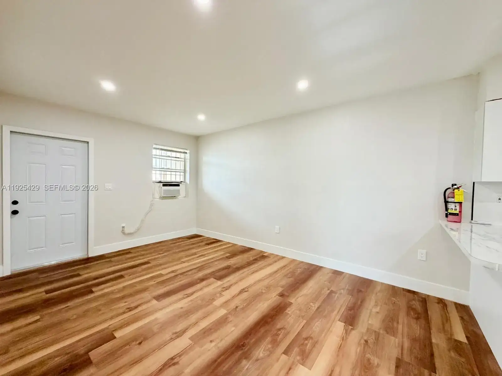 4801 NW 33rd Ave # 1, Miami FL 33142 photo 3