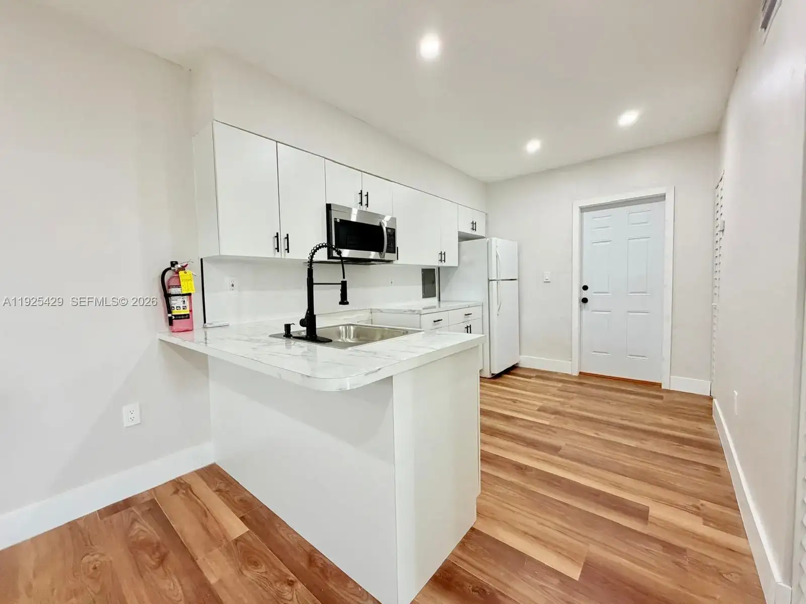 4801 NW 33rd Ave # 1, Miami FL 33142 photo 4