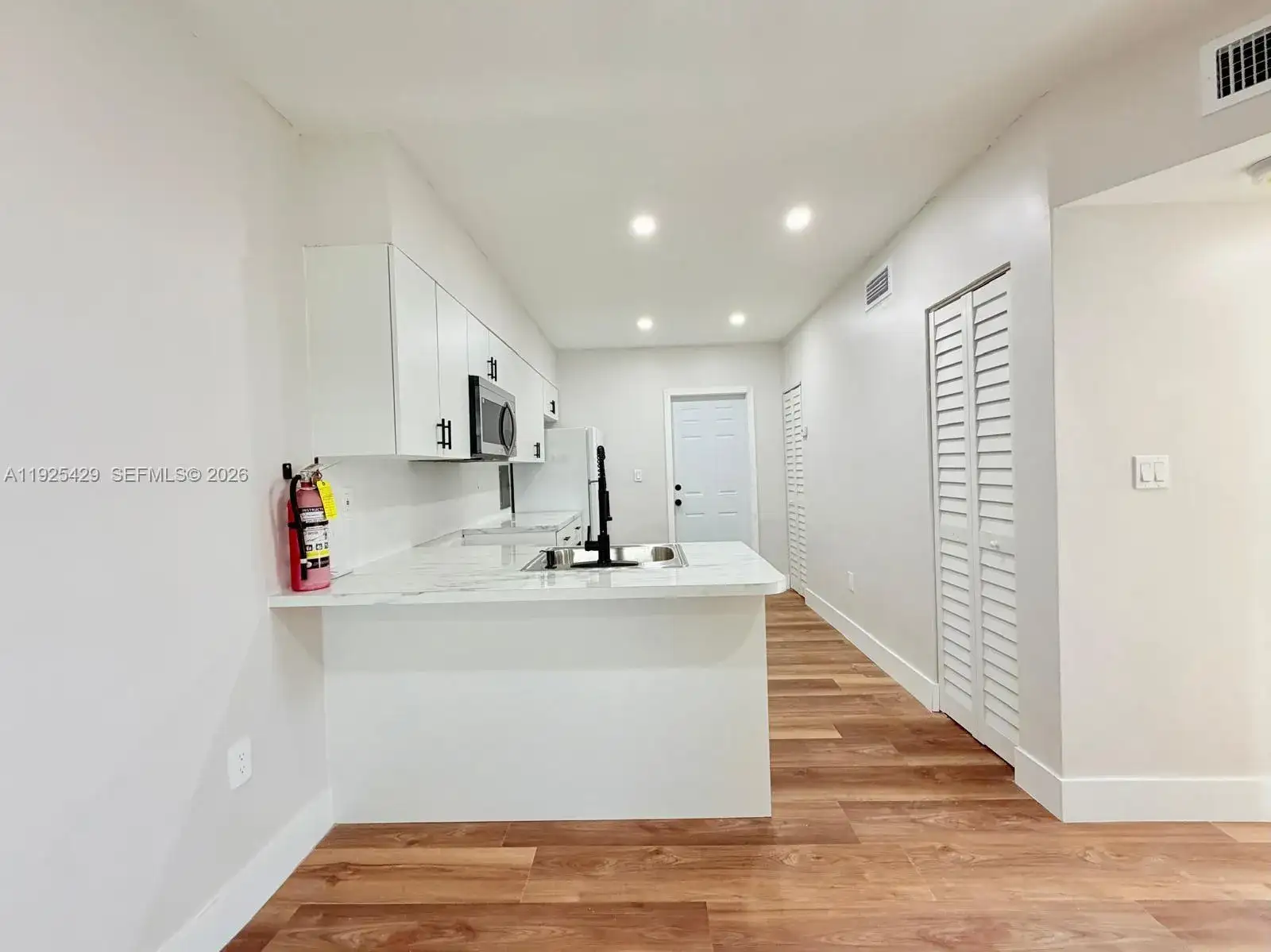 4801 NW 33rd Ave # 1, Miami FL 33142 photo 5