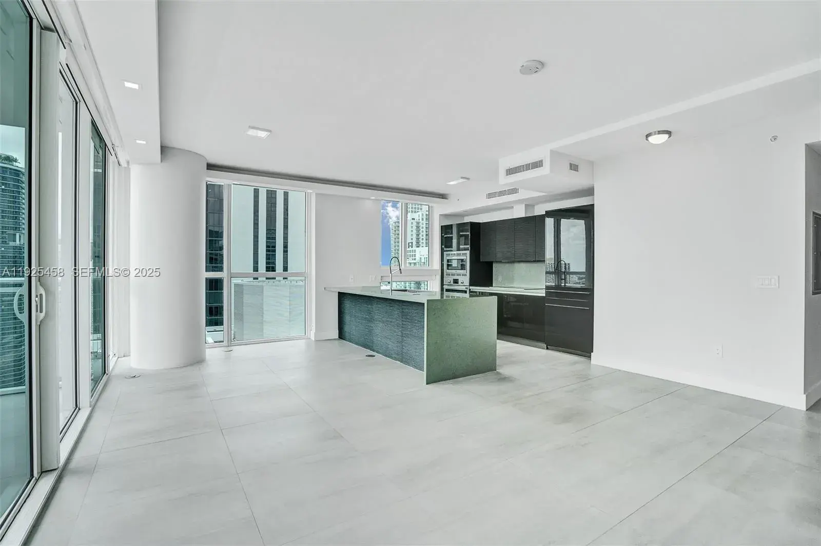 2 bedroom 2 bath Residential for sale at 1080 Brickell Ave # 4109, Miami FL 33131