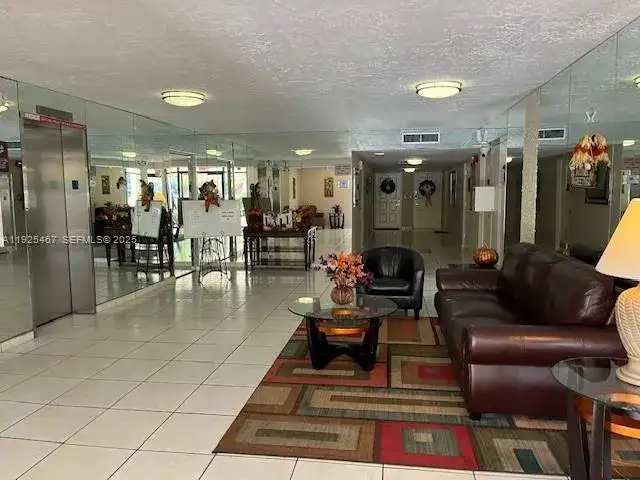 3090 N Course Dr # 708, Pompano Beach FL 33069 photo 2