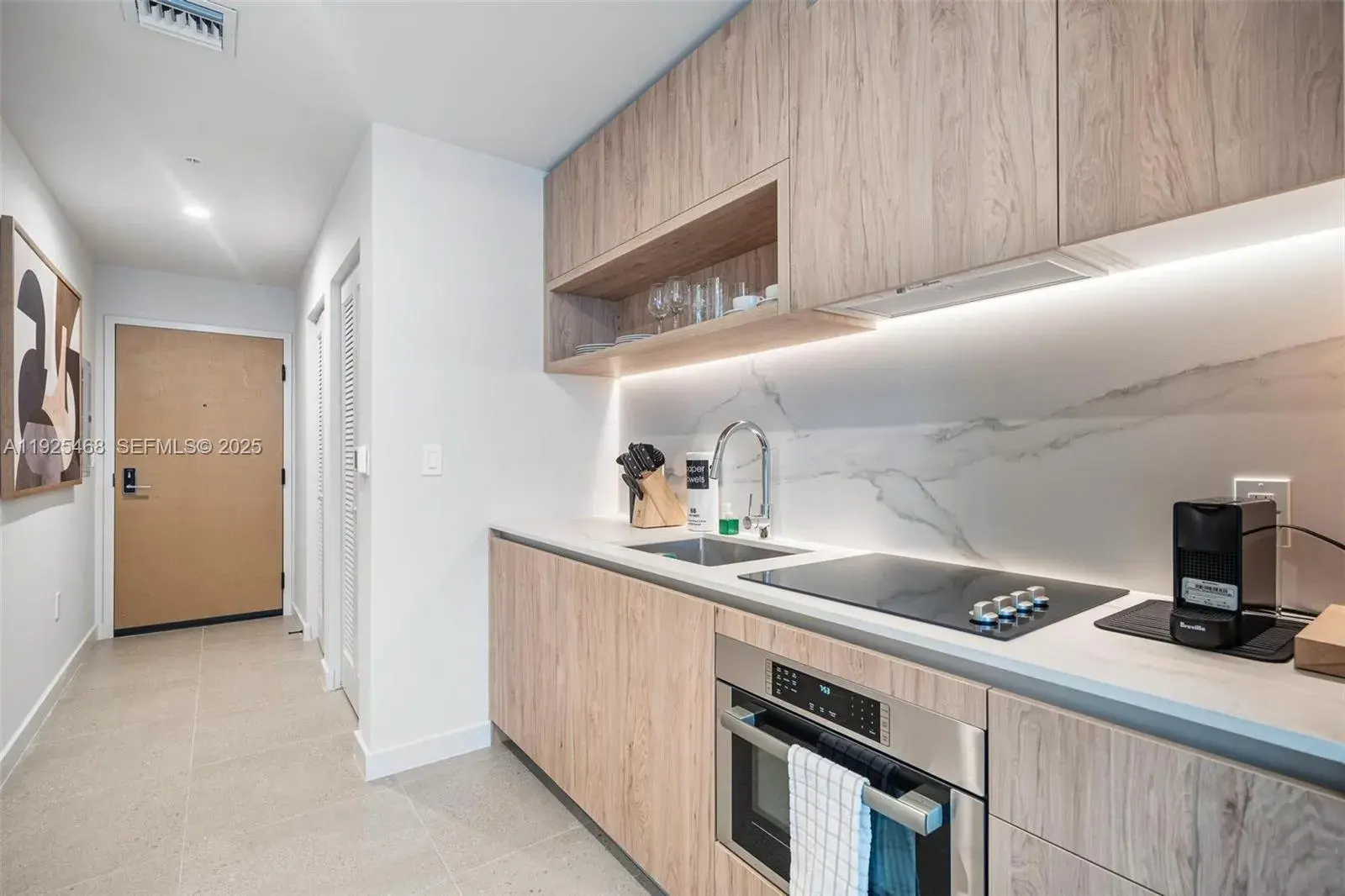 11 NE 6th Street # 2206, Miami FL 33132