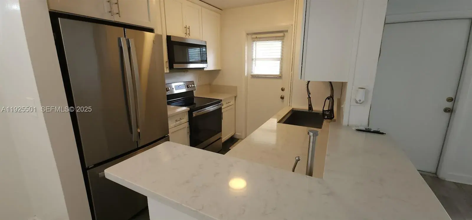 3061 NE 49th St # 10, Fort Lauderdale FL 33308