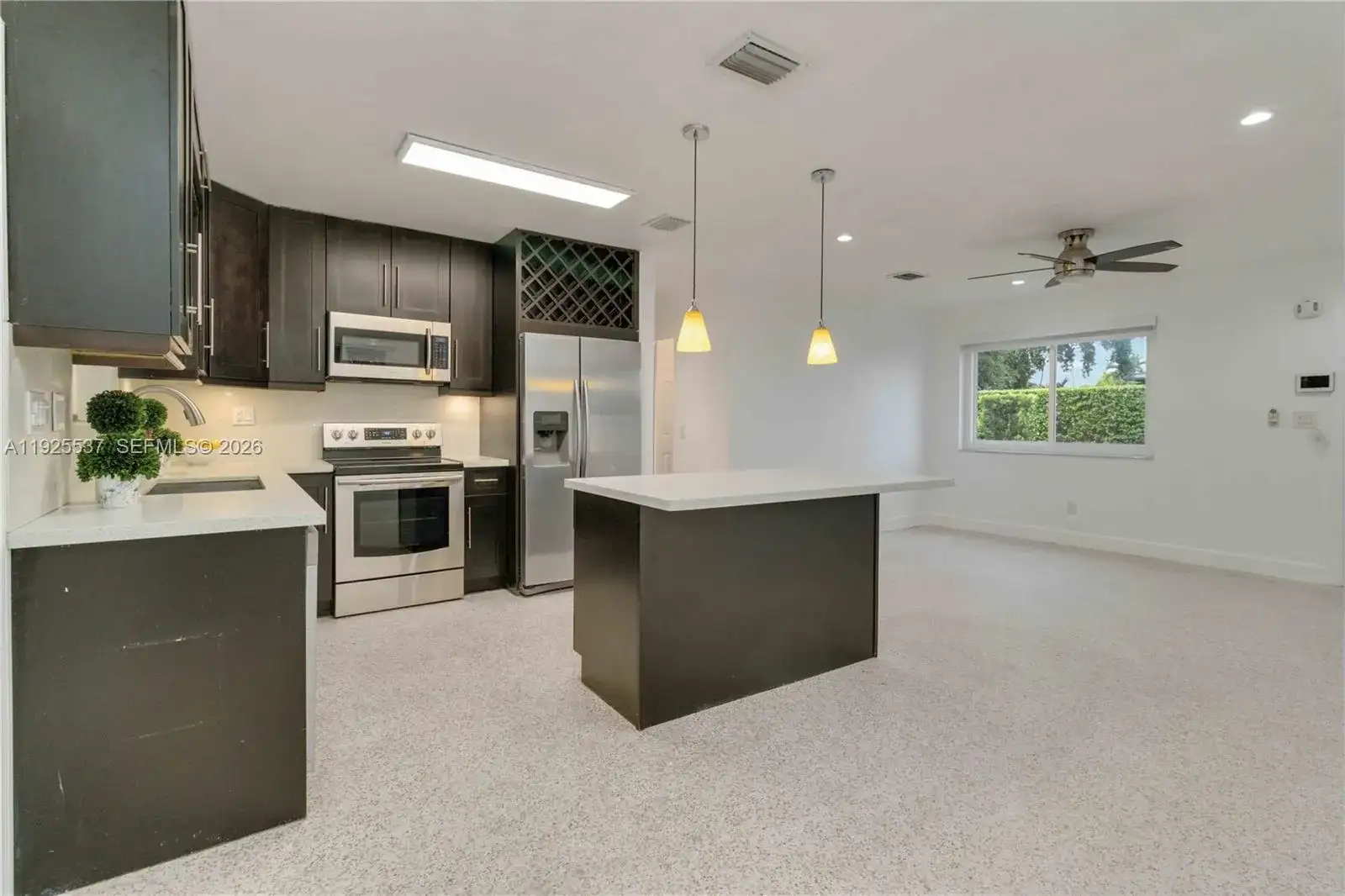 2401 SW 31st Ave, Miami FL 33145 photo 2