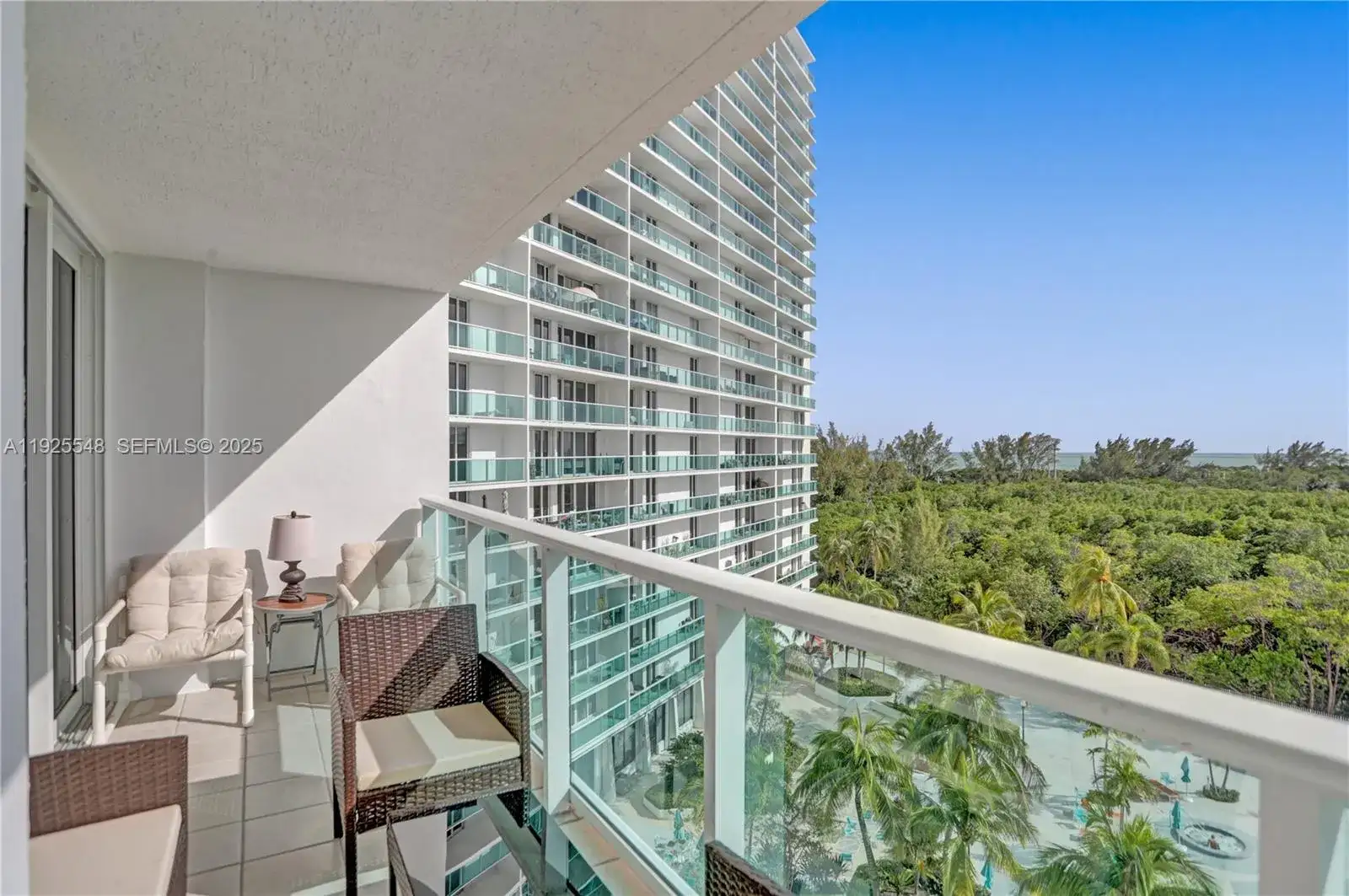 100 Bayview Dr # 724, Sunny Isles Beach FL 33160 photo 3