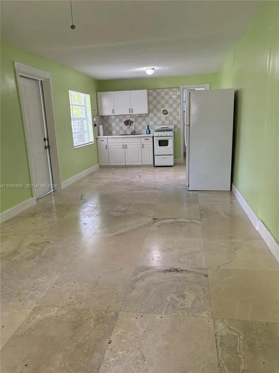 13330 SW 79th St # 1, Miami FL 33183 photo 2