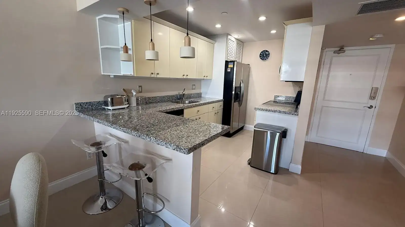 100 Lincoln Rd # 1108, Miami Beach FL 33139 photo 4