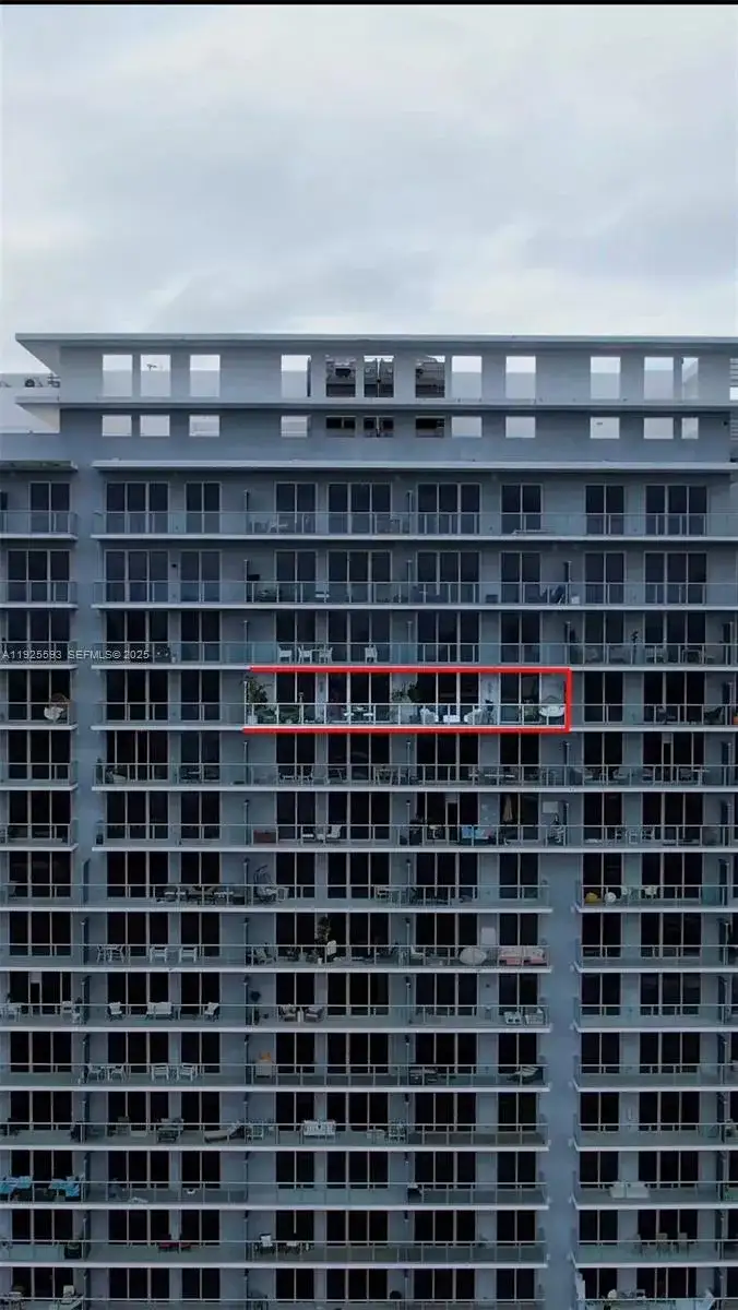 16385 Biscayne Blvd # 3018, North Miami Beach FL 33160 photo 2