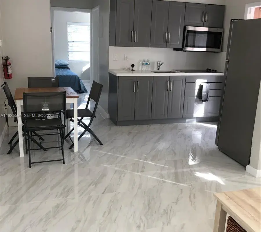 1938 Sheridan St REAR, Hollywood FL 33020