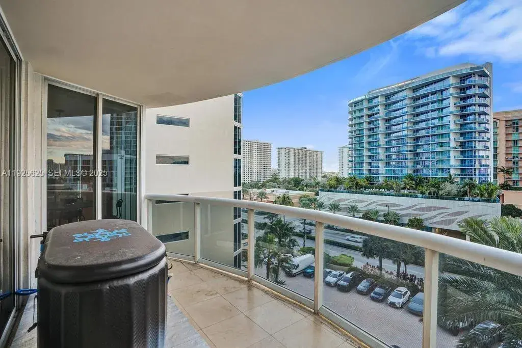 17555 Collins Ave # 704, Sunny Isles Beach FL 33160
